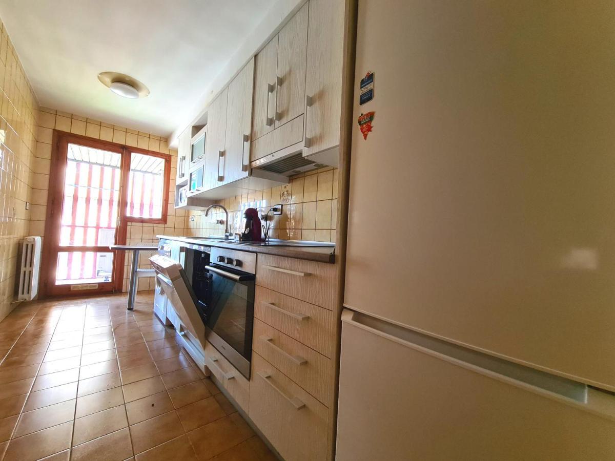 Dos Torres Tauriel - Espacioso Apartamento Con Impresionantes Vistas Y Garaje Privado Saragoça Exterior foto